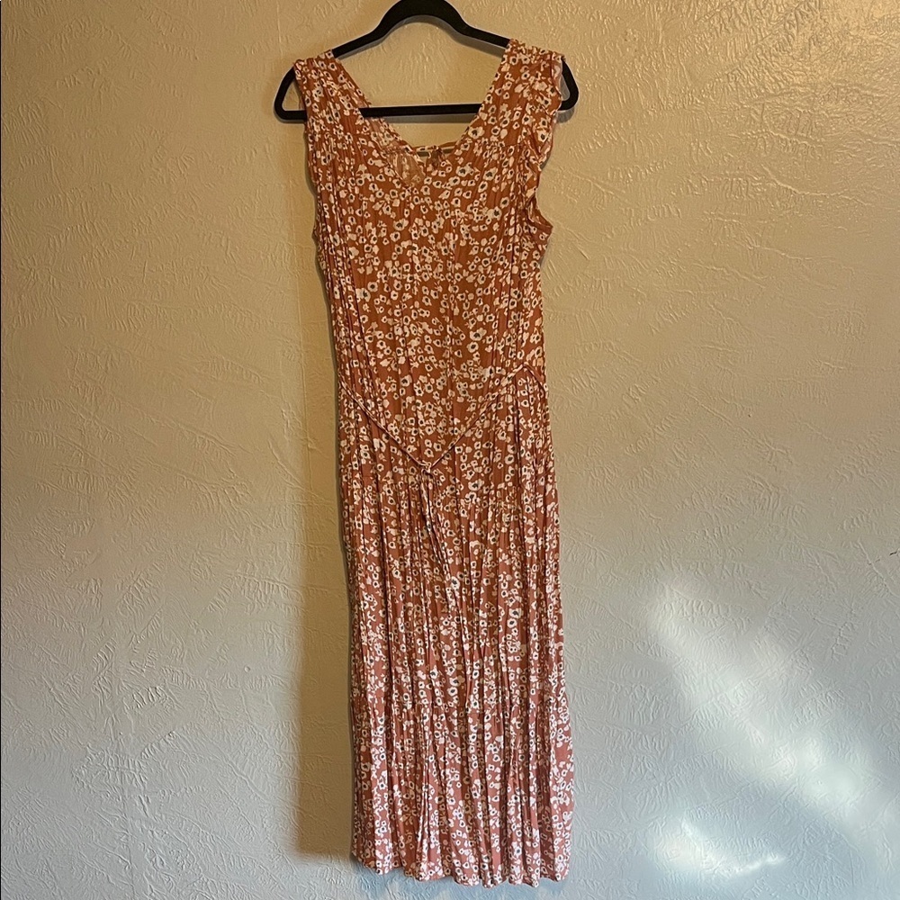 Simply Vera Vera Wang Flutter Sleeve Floral Midi Dress Medium - Picture 2 of 7